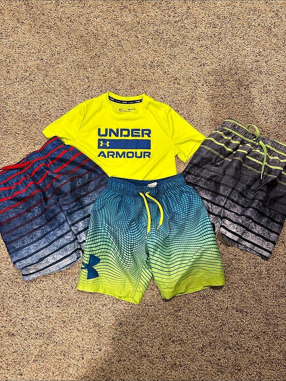 Lot of 4 Under Armour swim pieces